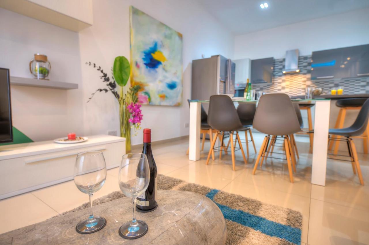 Spacious And Beautifully Furnished 3 Bedrooms/3Bathrooms Apartment With 2 Balconies Wvid1-1 Gzira Εξωτερικό φωτογραφία