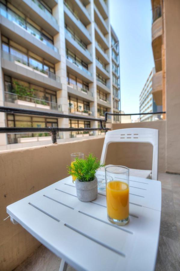 Spacious And Beautifully Furnished 3 Bedrooms/3Bathrooms Apartment With 2 Balconies Wvid1-1 Gzira Εξωτερικό φωτογραφία
