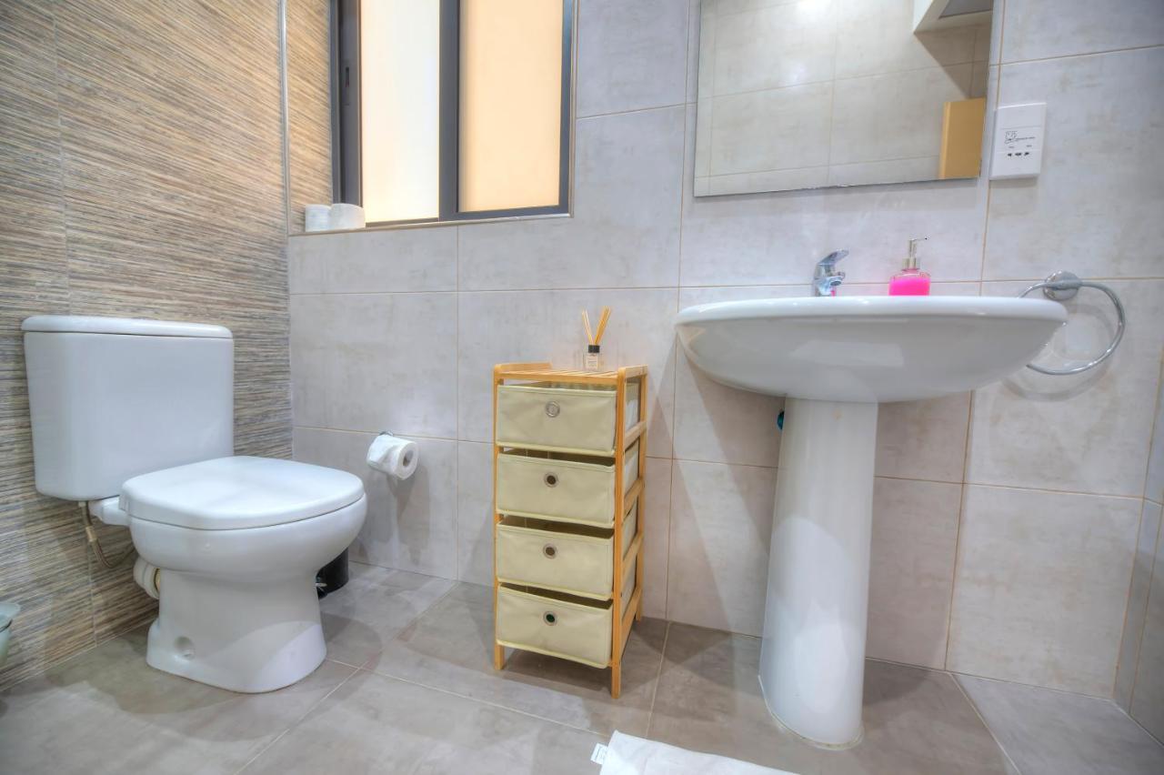Spacious And Beautifully Furnished 3 Bedrooms/3Bathrooms Apartment With 2 Balconies Wvid1-1 Gzira Εξωτερικό φωτογραφία